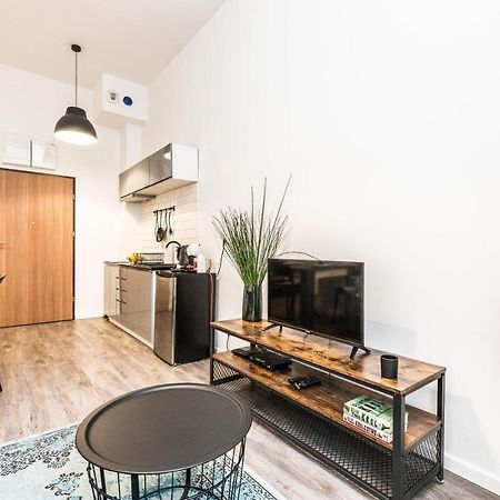 Apartament W Sercu Miasta Poznan Garbary 31 Exteriér fotografie