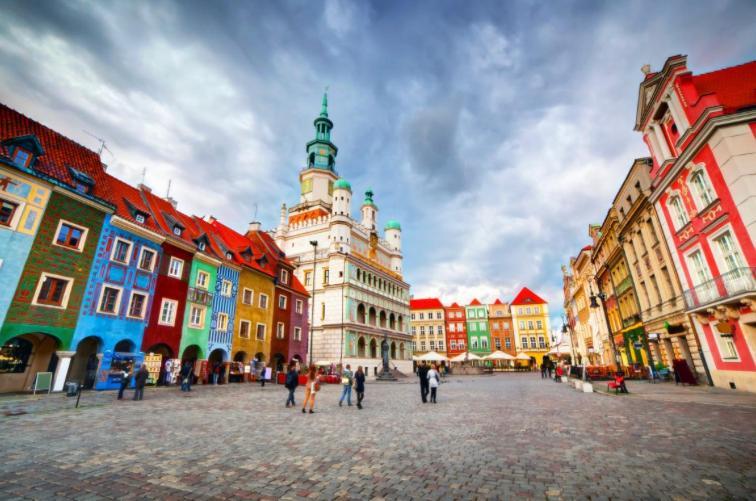 Apartament W Sercu Miasta Poznan Garbary 31 Exteriér fotografie